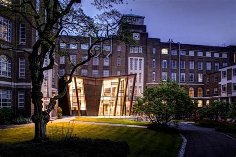 School of Chemistry and Chemical Engineering, Queen's University Belfast